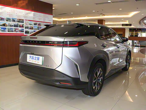 2023�� 300e ������ ������