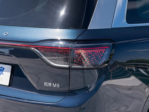 2025�� ���� Ultra�� 52kWh 5����