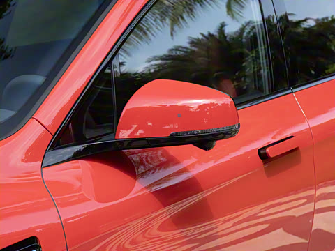 2025�� ����   Ultra ������