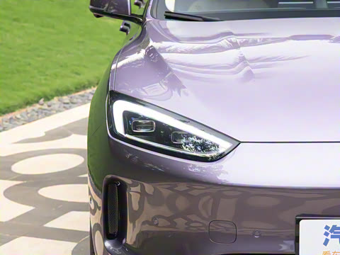 2025�� ����   Ultra ������