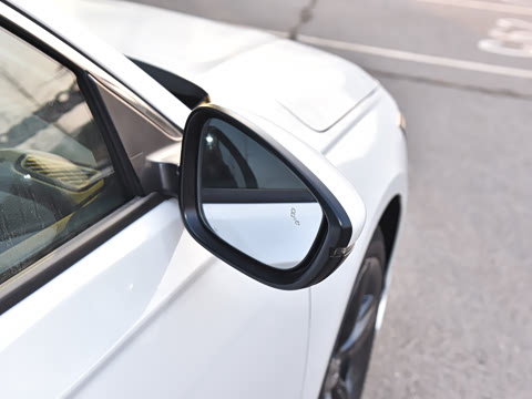 2025�� 260TURBO ��Ӣ��