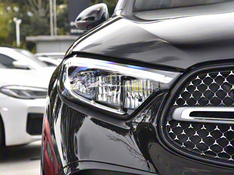 2025�� �Ŀ� GLC 300 L 4MATIC ������ 5��