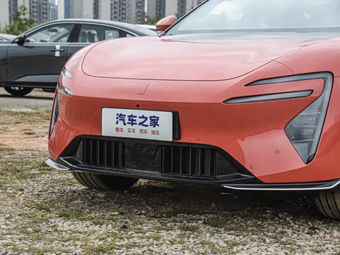 2025�� Max�����