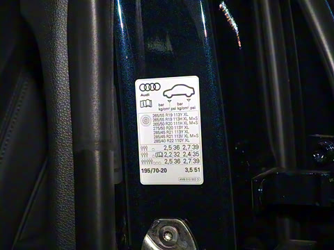 2023�� 55 TFSI ����������