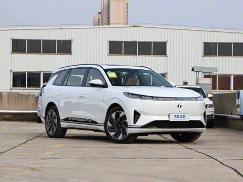 2025�� 210Ultra���Ȱ� 5��