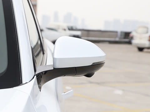 2025�� 210Ultra���Ȱ� 5��