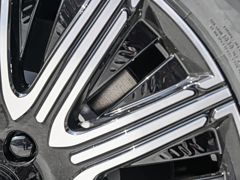 2025�� EV ����׿Խ������