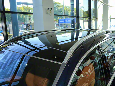 2025�� GLC 260 L 4MATIC ������