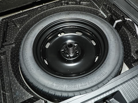 2025�� ̽��L 330TSI ������Ӣ