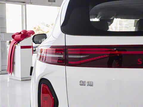 2024�� 1.5L PHEV 115KM ̩����