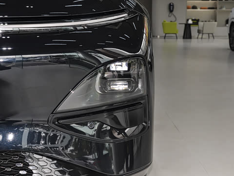 2025�� 625 ������ Max �콢��