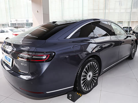 2025�� ���� Ultra