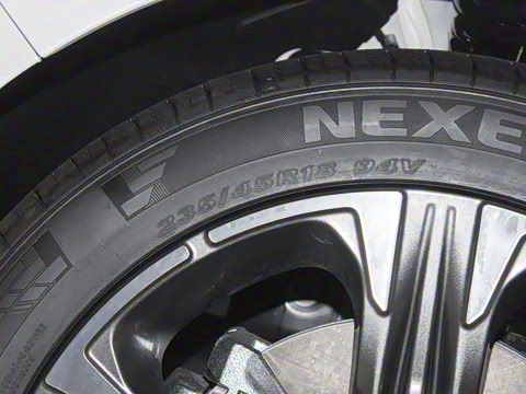 2025�� 2.0T ����