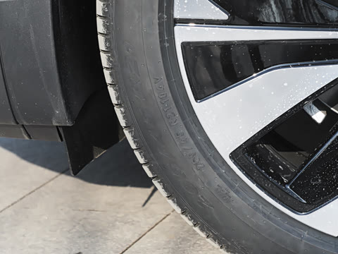 2025�� 380TSI ���������Ѿ�Pro  ������ 7��