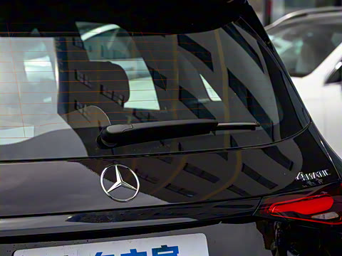 2024�� GLC 260 L 4MATIC ������ 5��