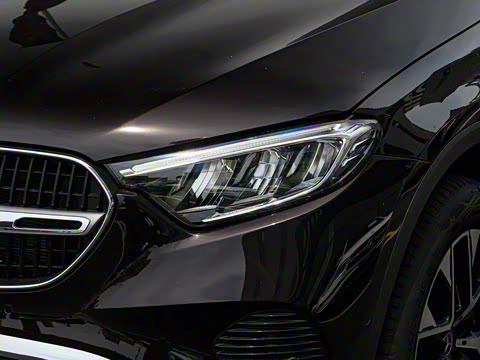 2024�� GLC 260 L 4MATIC ������ 5��