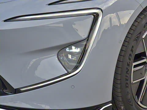 2024�� 700 ���������������