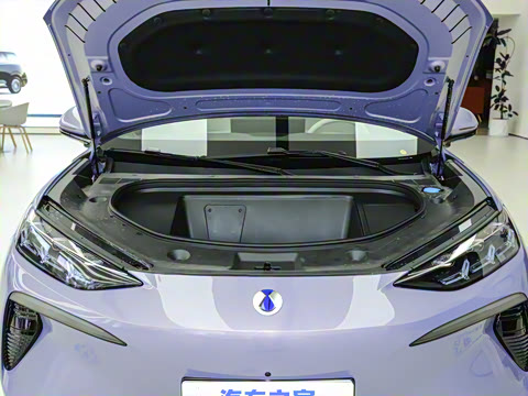 2025�� 702 �Ǽ�˫�������ٰ�