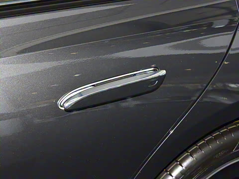 2025�� E 300 ʱ�����˶���