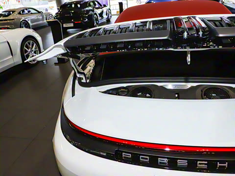 2025�� Carrera Cabriolet 3.0T