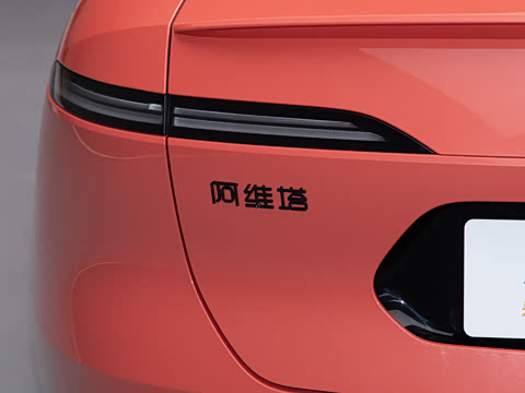 2025�� Ultra�����