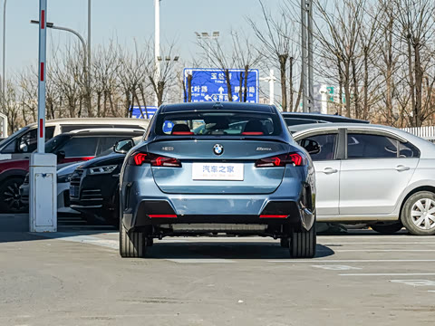 2025�� 225L M�˶���ҹ��װ