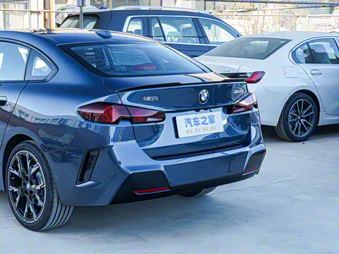 2025�� 225L M�˶���ҹ��װ