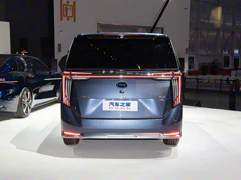 2025�� Ǭ��ϵ�� Ultra ͷ�Ȳ�