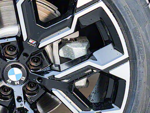 2025�� xDrive30L ������ M�˶���װ