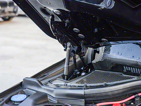 2025�� xDrive30L ������ M�˶���װ