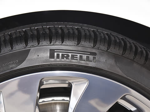 2024�� V8 Edition 8