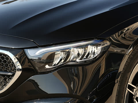 2025�� E 300 ʱ�����˶���