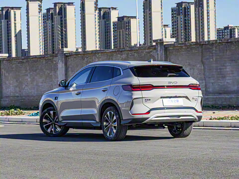 2025�� EV �Ǽݰ� 605km �콢��