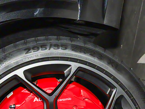 2025�� RS Q8 4.0T 45��������