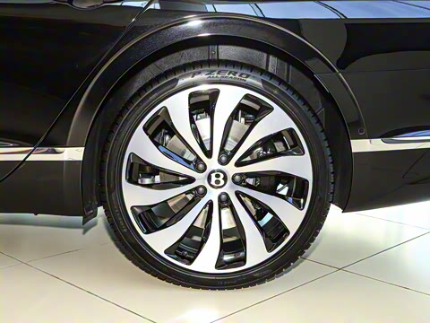 2024�� V8 Edition 8