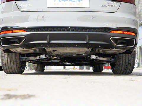 2025�� 200���������� 40 TFSI ����������