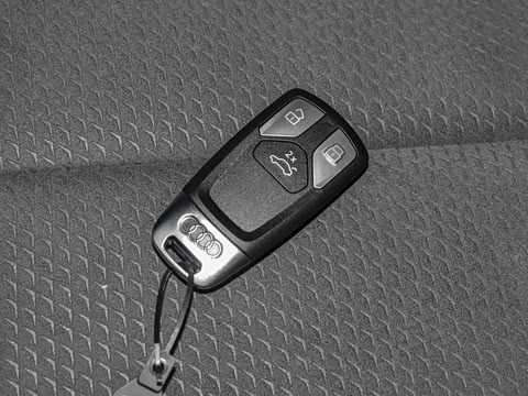 2025�� quattro 45�����ذ� 40 TFSI ������