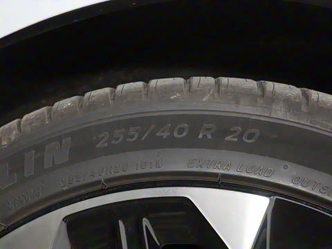 2025�� �����������Ǽݰ� 100kWh