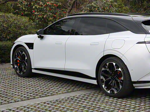 2025�� �����������Ǽݰ� 100kWh