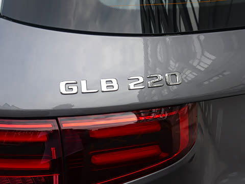2024�� �Ŀ� GLB 220 ������