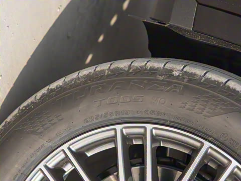 2025�� GLC 300 L 4MATIC ������ 7��