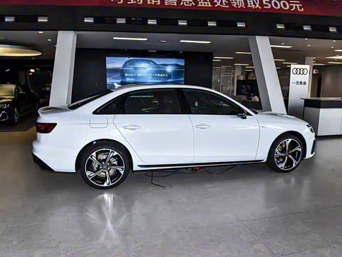 2025�� 200���������� 40 TFSI ���������� B&O ��ҹ��