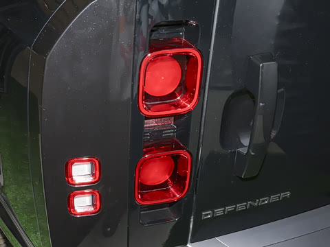 2025�� 130 3.0T P400 Զ���ر��