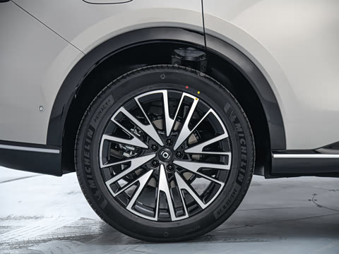 2025�� 215�����콢PLUS