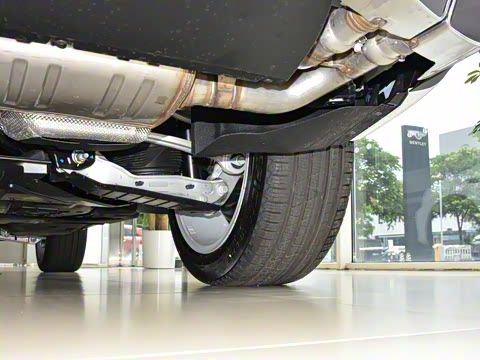 2026�� 4.0T V8 ������