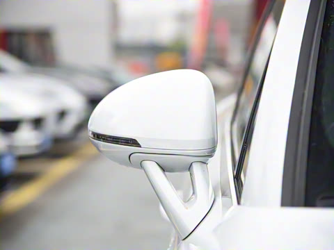 2025�� Macan 2.0T ���ΰ�