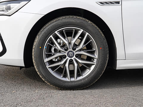 2025�� EV 510KM ���а�