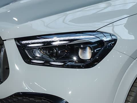 2025�� AMG GLE 53 4MATIC+