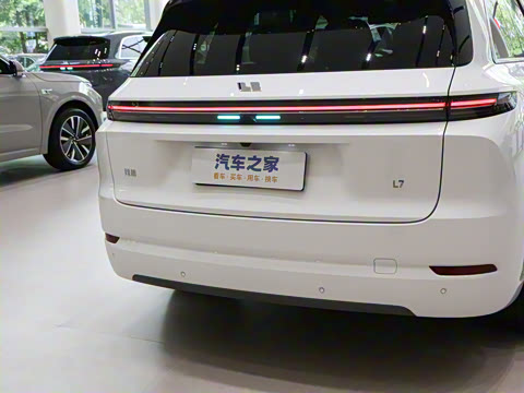 2025�� Ultra ���ܻ��°�