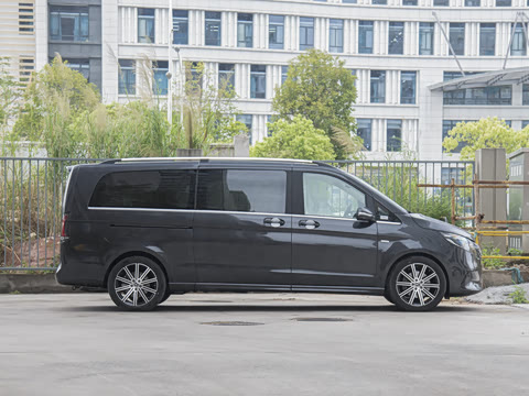 2024�� V 300 L ���������